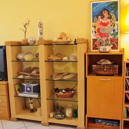 Fokais Beach Apartment Néa Fókaia Esterno foto