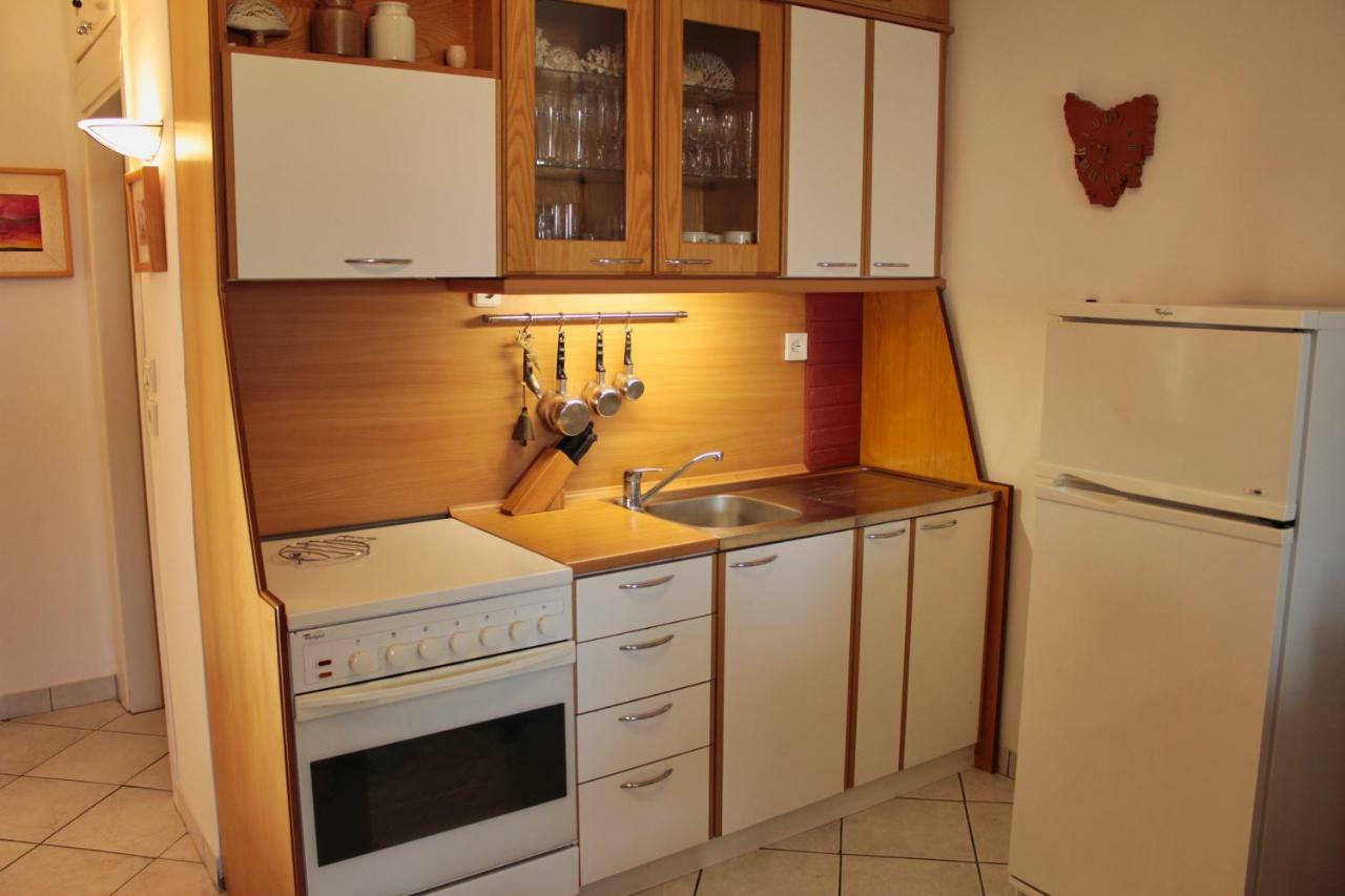 Fokais Beach Apartment Néa Fókaia Esterno foto