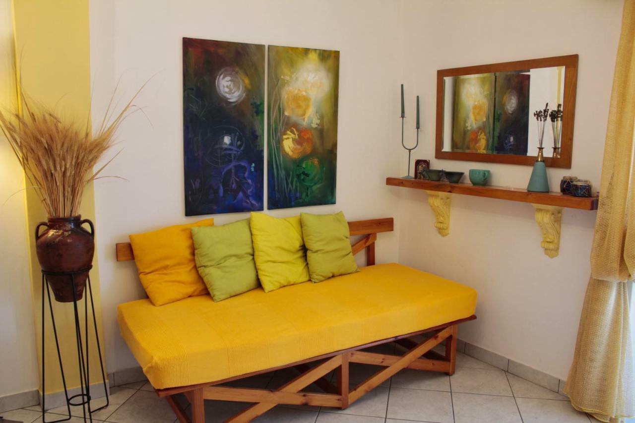 Fokais Beach Apartment Néa Fókaia Esterno foto
