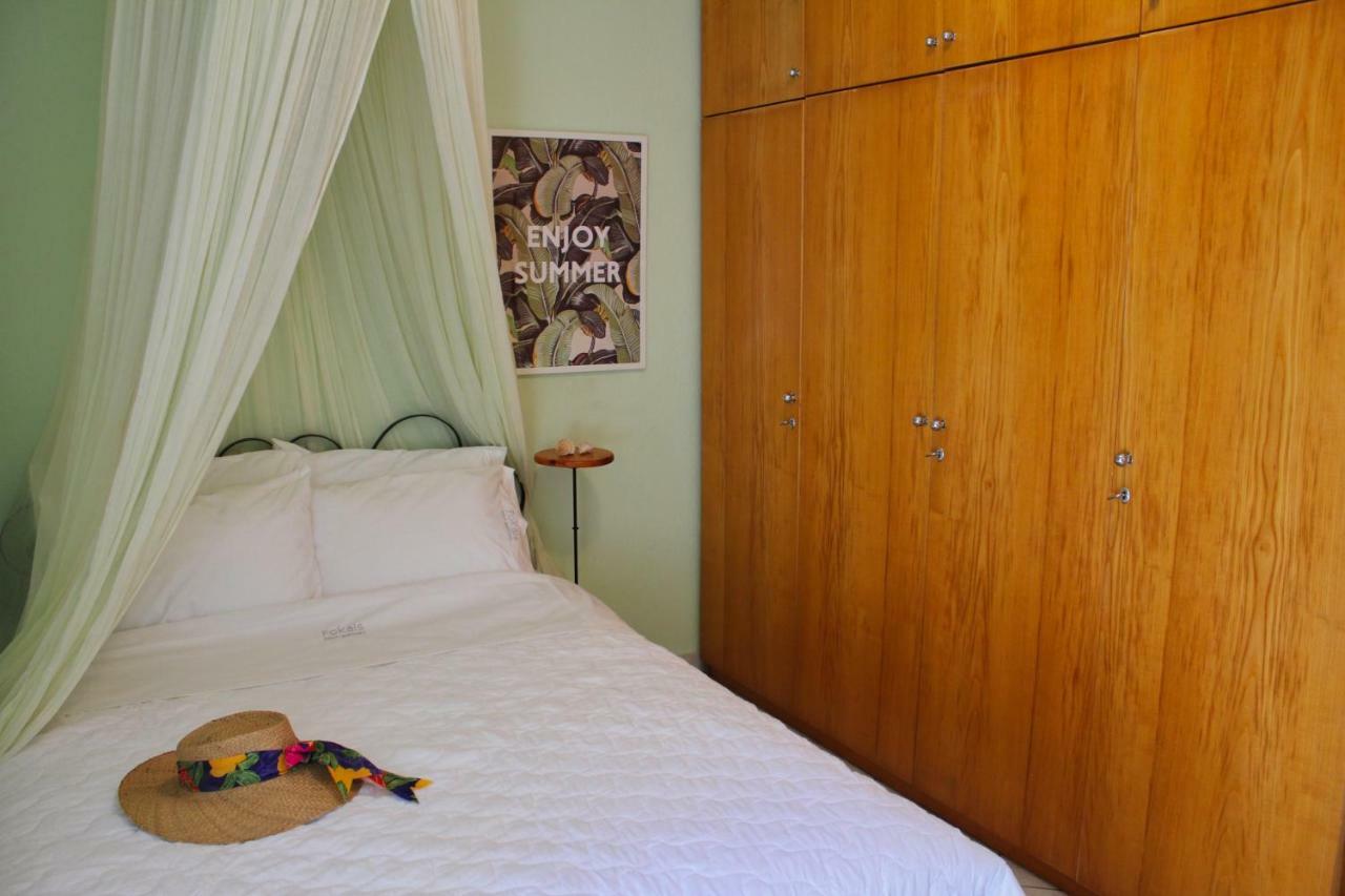 Fokais Beach Apartment Néa Fókaia Esterno foto