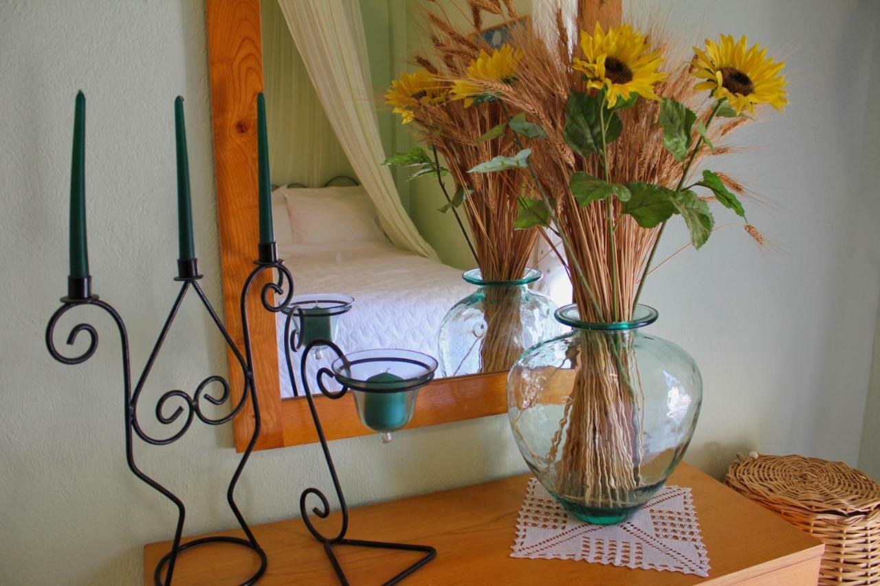 Fokais Beach Apartment Néa Fókaia Esterno foto